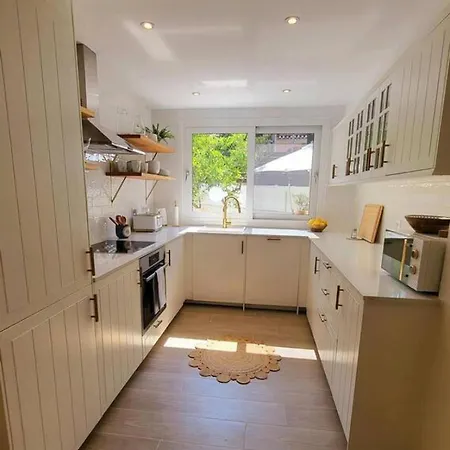 Holiday home Beautiful House In The